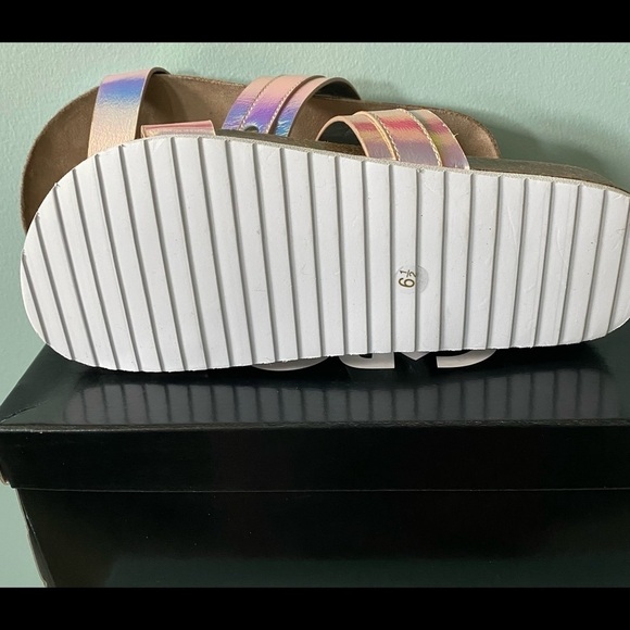 Women’s Sandals Size 6.5 Brand New Open Toe Slip On Guess GBG Line Los A… - Picture 5 of 9